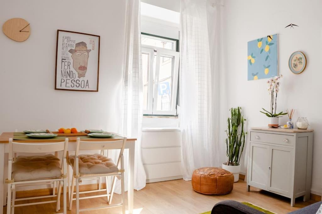 Two Bedroom Cozy Flat By River In Quiet Art Zone Lisboa Eksteriør bilde
