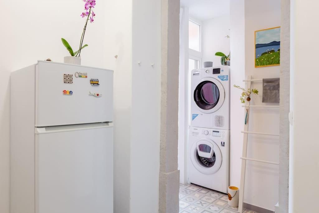 Two Bedroom Cozy Flat By River In Quiet Art Zone Lisboa Eksteriør bilde
