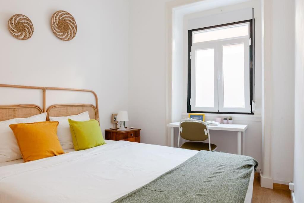 Two Bedroom Cozy Flat By River In Quiet Art Zone Lisboa Eksteriør bilde