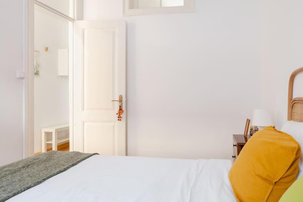 Two Bedroom Cozy Flat By River In Quiet Art Zone Lisboa Eksteriør bilde